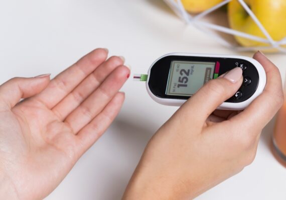 Tips to Naturally Lower Your Blood Sugar Levels